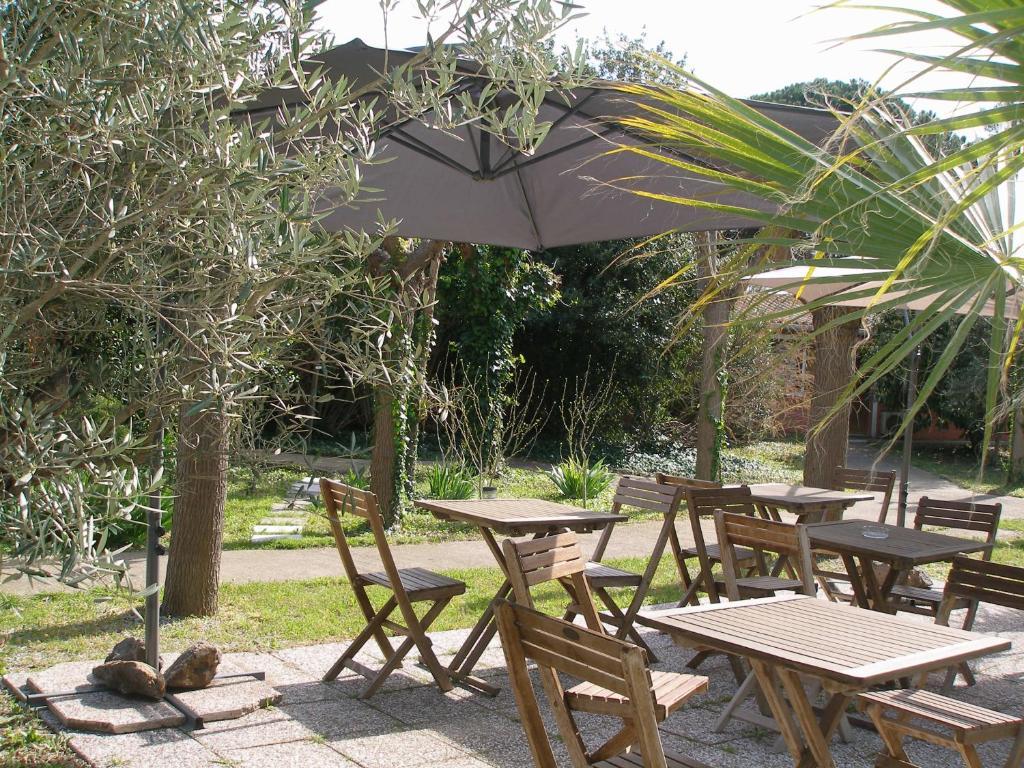 La Chaumiere Hotel Agde Buitenkant foto